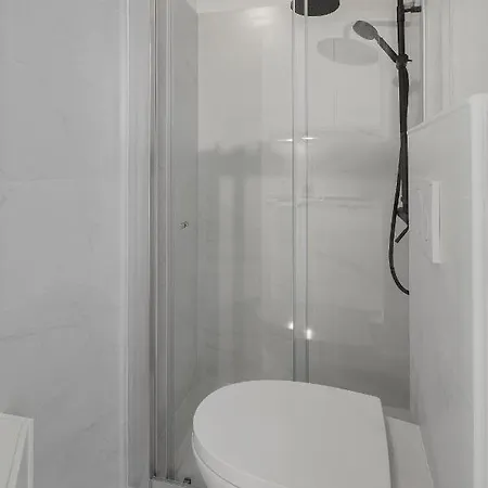 Small Design - Rosa, Bairro Alto * Lisbon